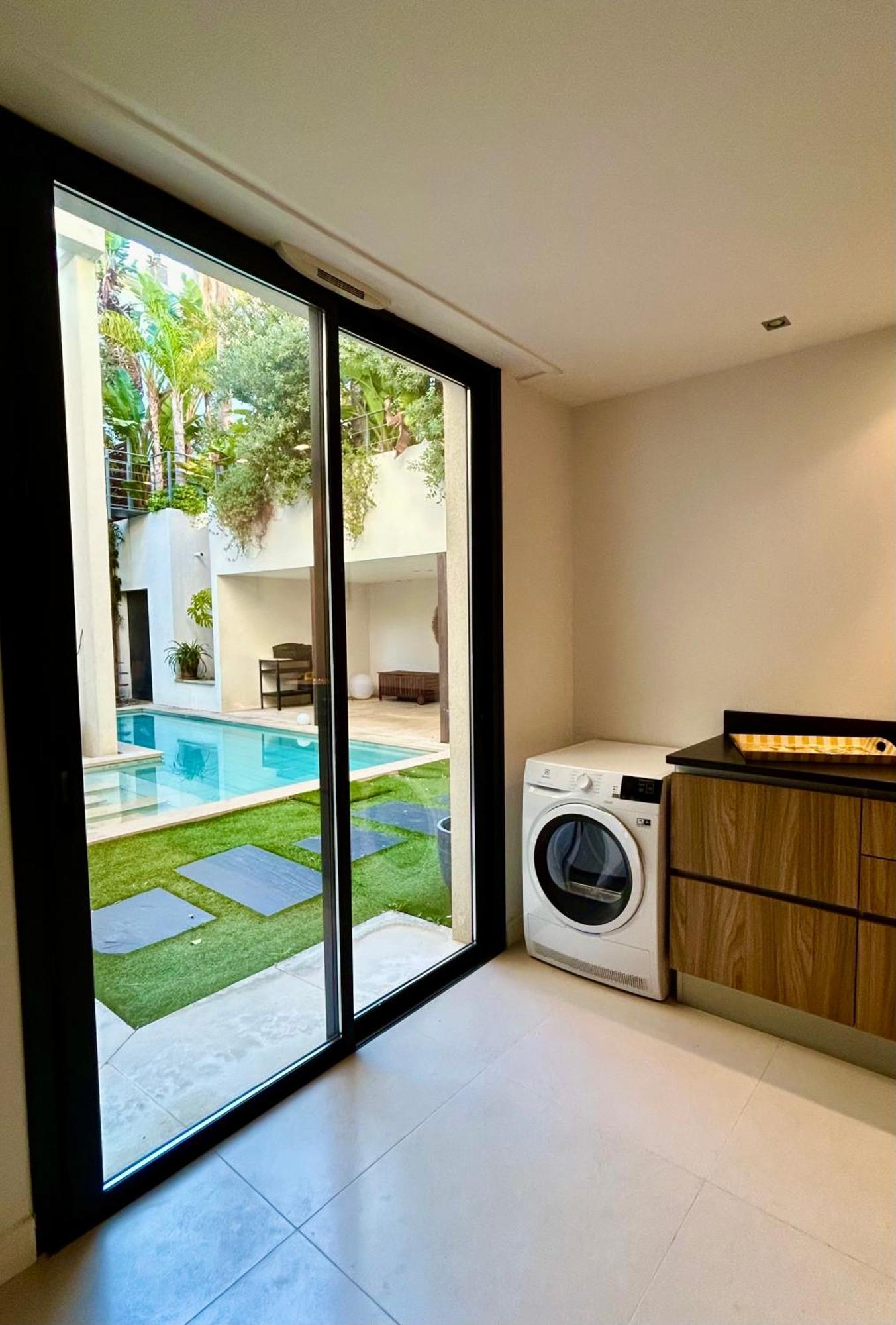 Rumah Bali Cannes Exterior foto